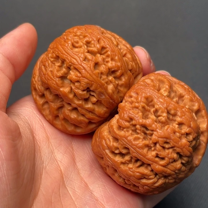 秦岭野生核桃文玩