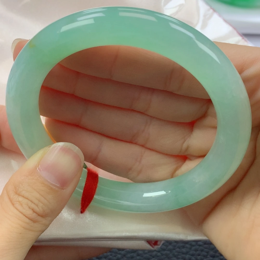 翡翠手镯未镶嵌缅甸天然翡翠A货56.8圆