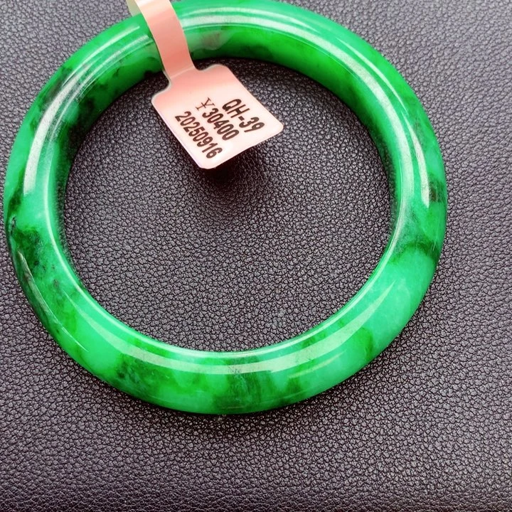 陌***.未镶嵌手镯翡翠翡翠