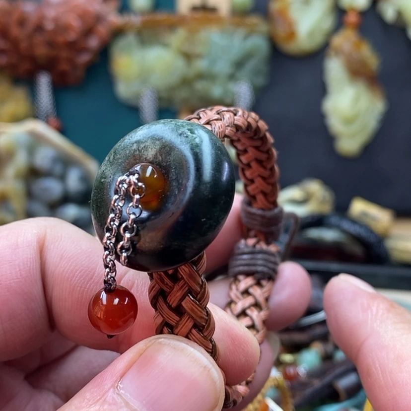 【闪购商品】蛇纹石玉手牌未镶嵌