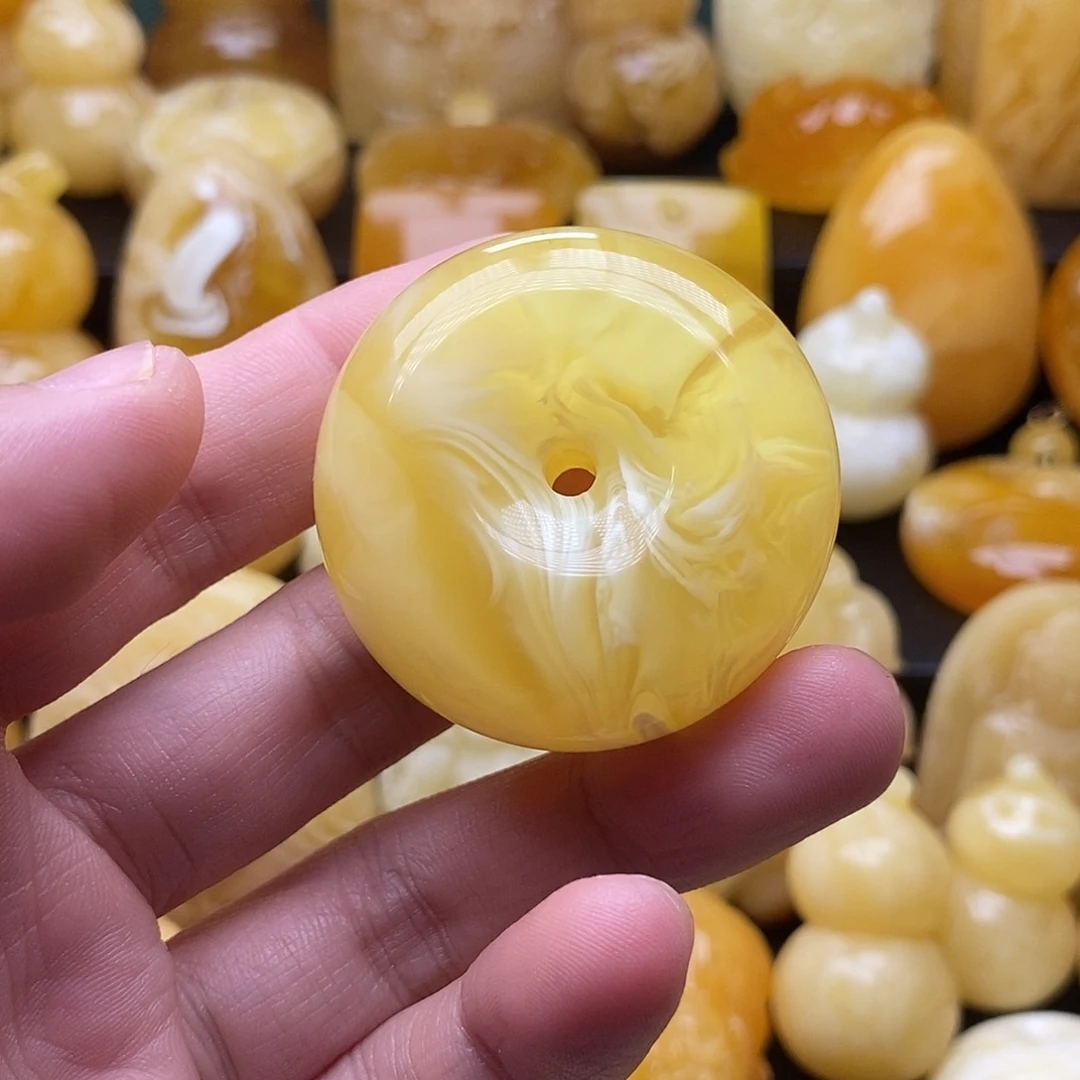 琥珀颈饰未镶嵌琥珀蜜蜡吊坠