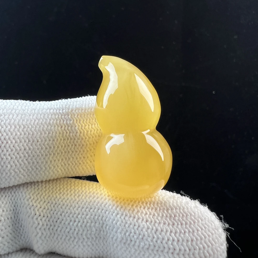 Y3538天然原矿蜜蜡鸡油黄葫芦16.5x30.5mm抖音基地质检发货