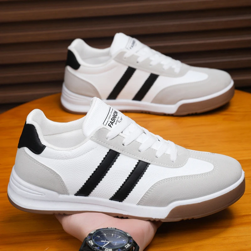 板鞋2025春秋新款百搭透气运动鞋软底低帮休闲小白鞋情侣款阿甘鞋