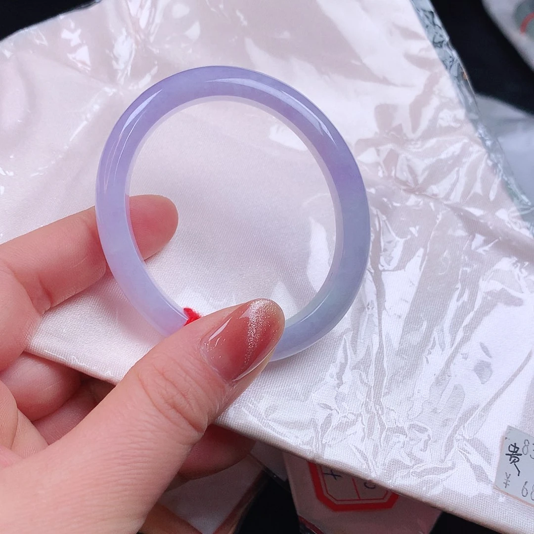 翡翠手镯未镶嵌8303xccvbb