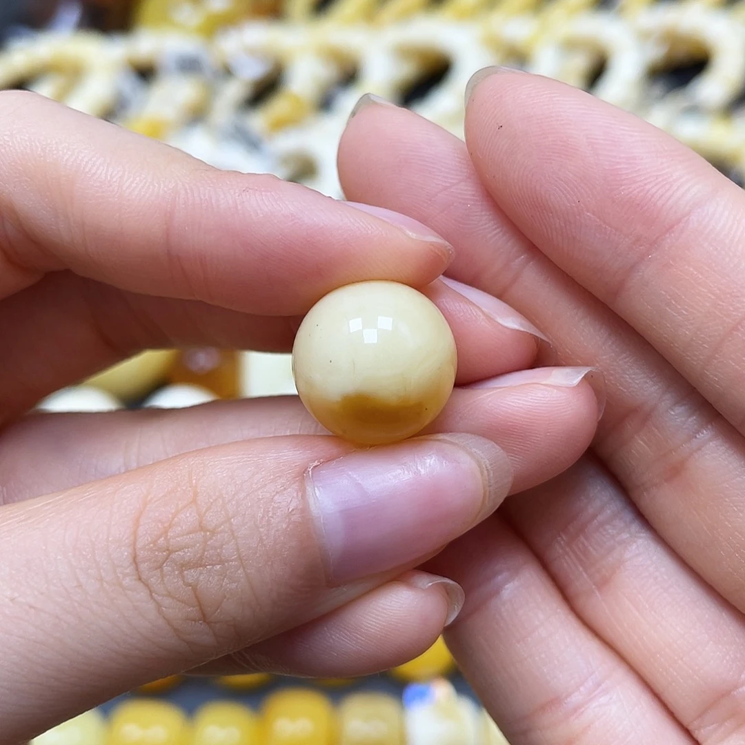 未镶嵌蜜蜡裸石圆珠14.5mm瑕