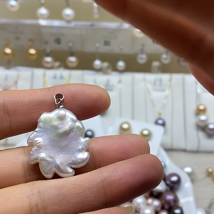 颈饰银S925镶嵌淡水珍珠