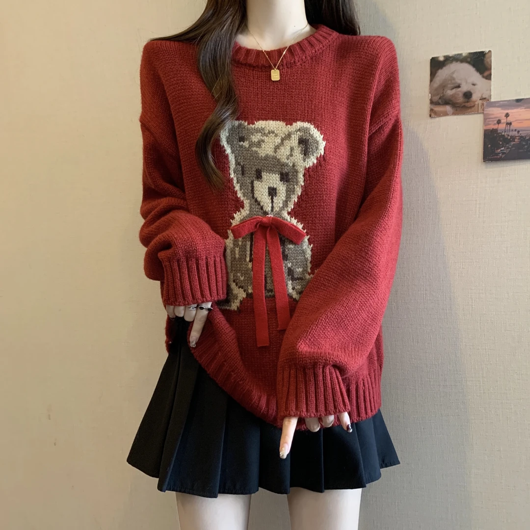 立体蝴蝶结卡通小熊红色毛衣女秋冬大码胖mm复古慵懒风提花针织衫