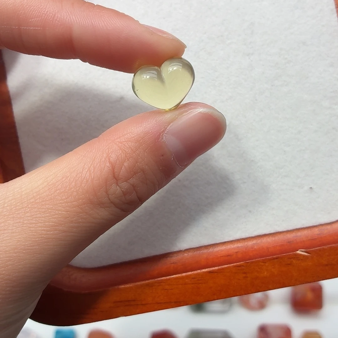 银S925镶嵌珠宝半成品水晶黄水屁桃