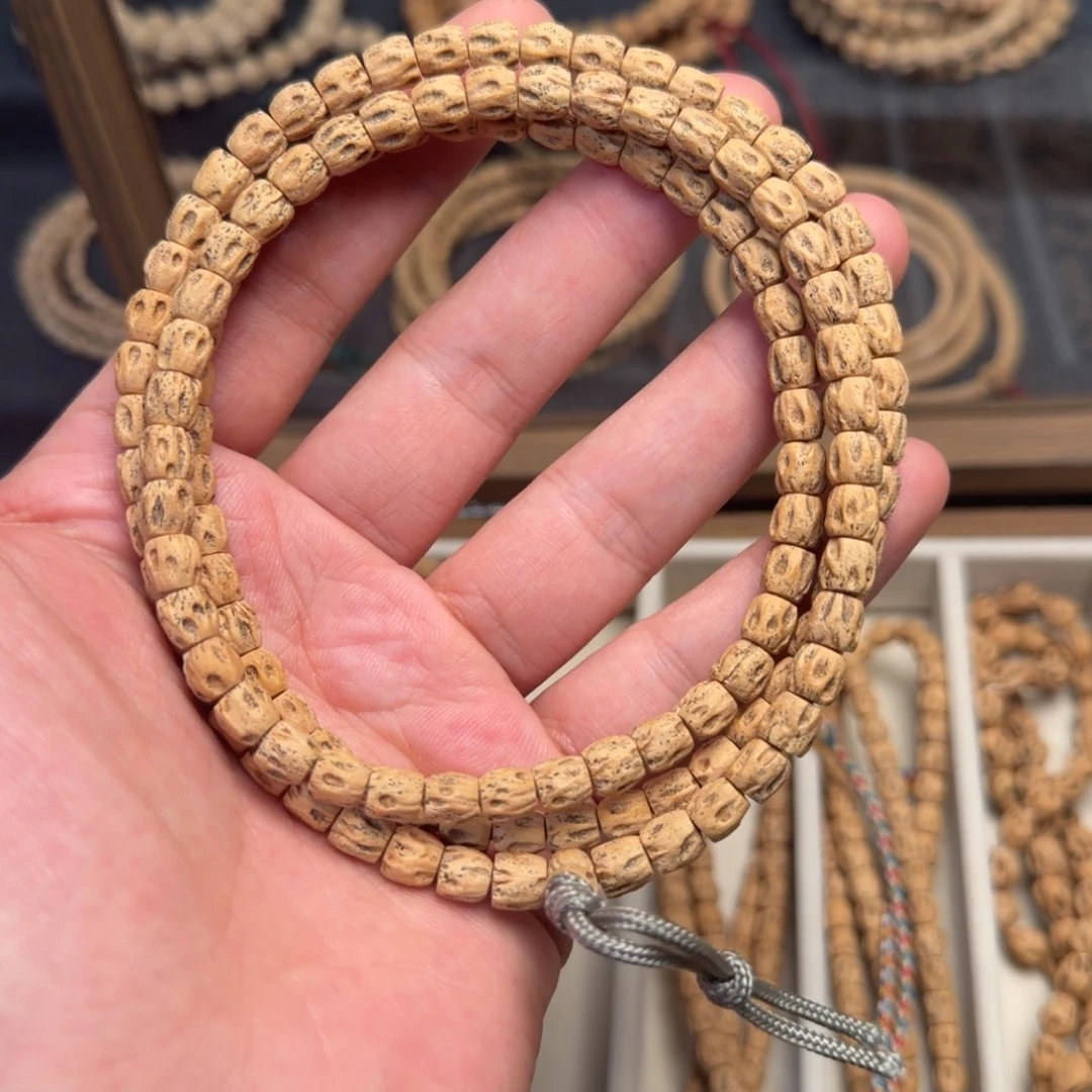 Z***J吊坠柏香籽/百香籽