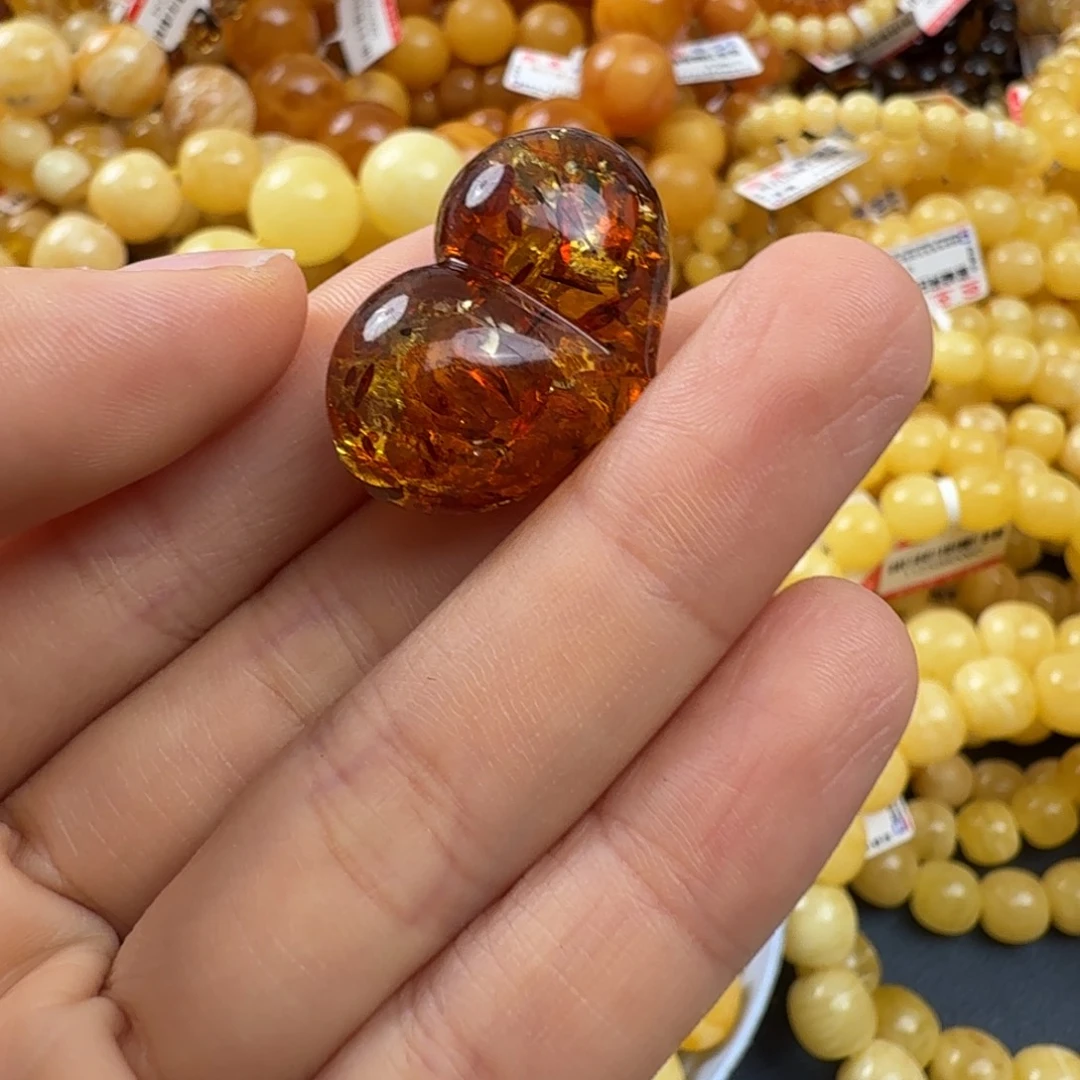琥珀未镶嵌珠宝奇石