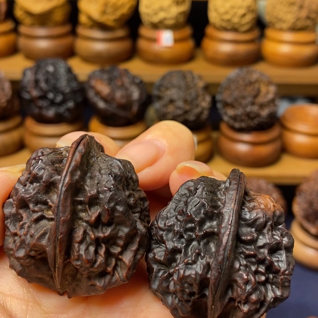 文玩核桃吊坠三角龙文文玩核桃36