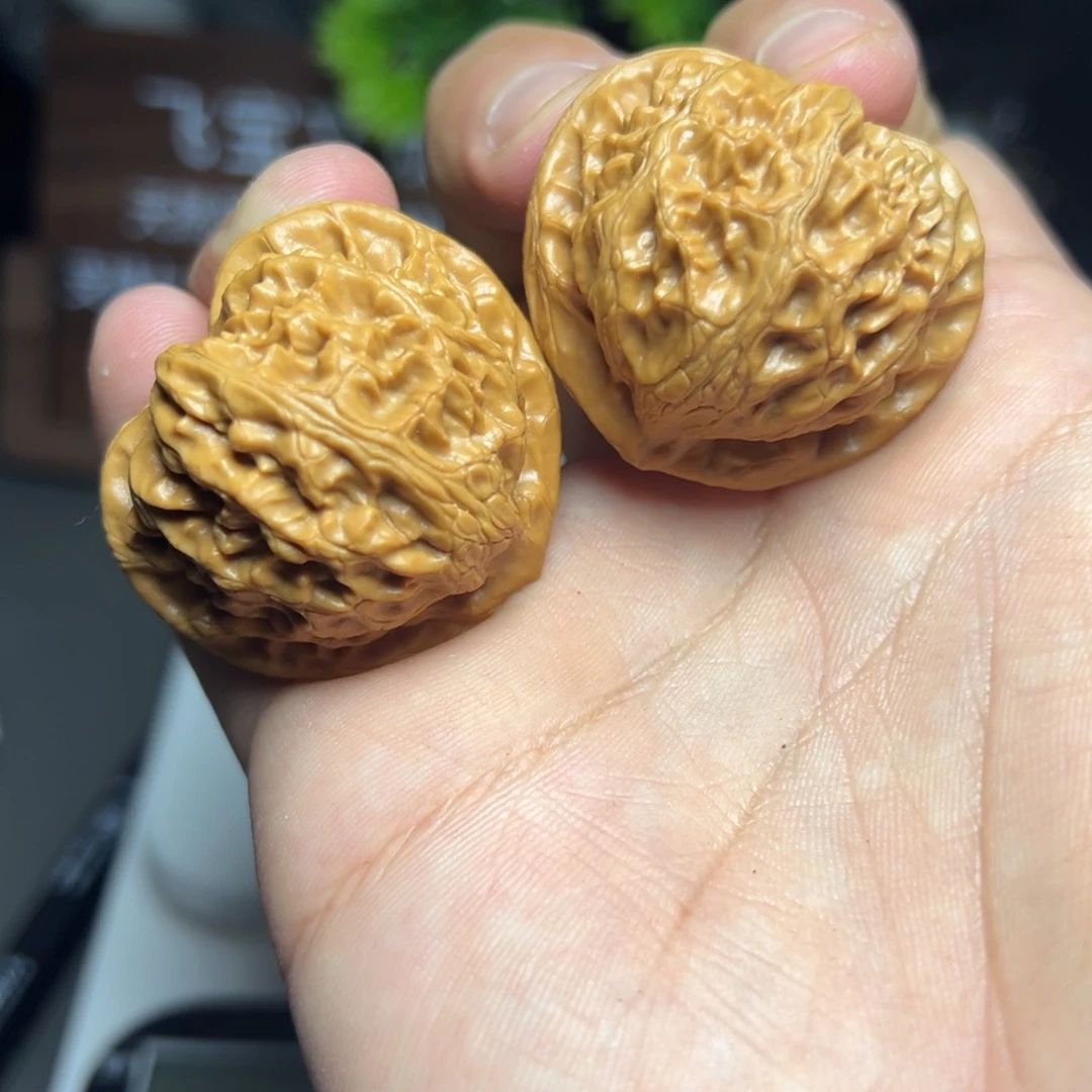 全品37宫灯。   微微晒伤