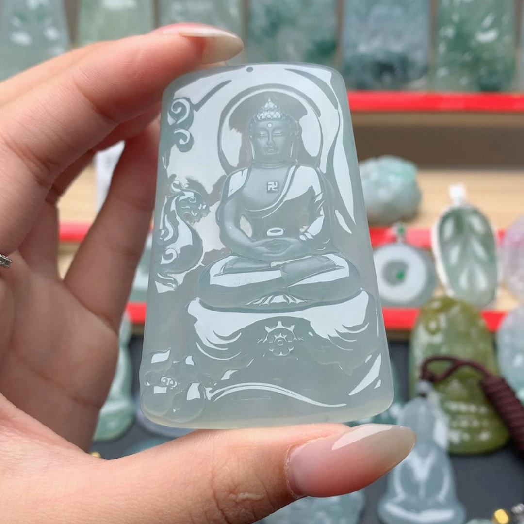 翡翠颈饰未镶嵌韩***。大日如来