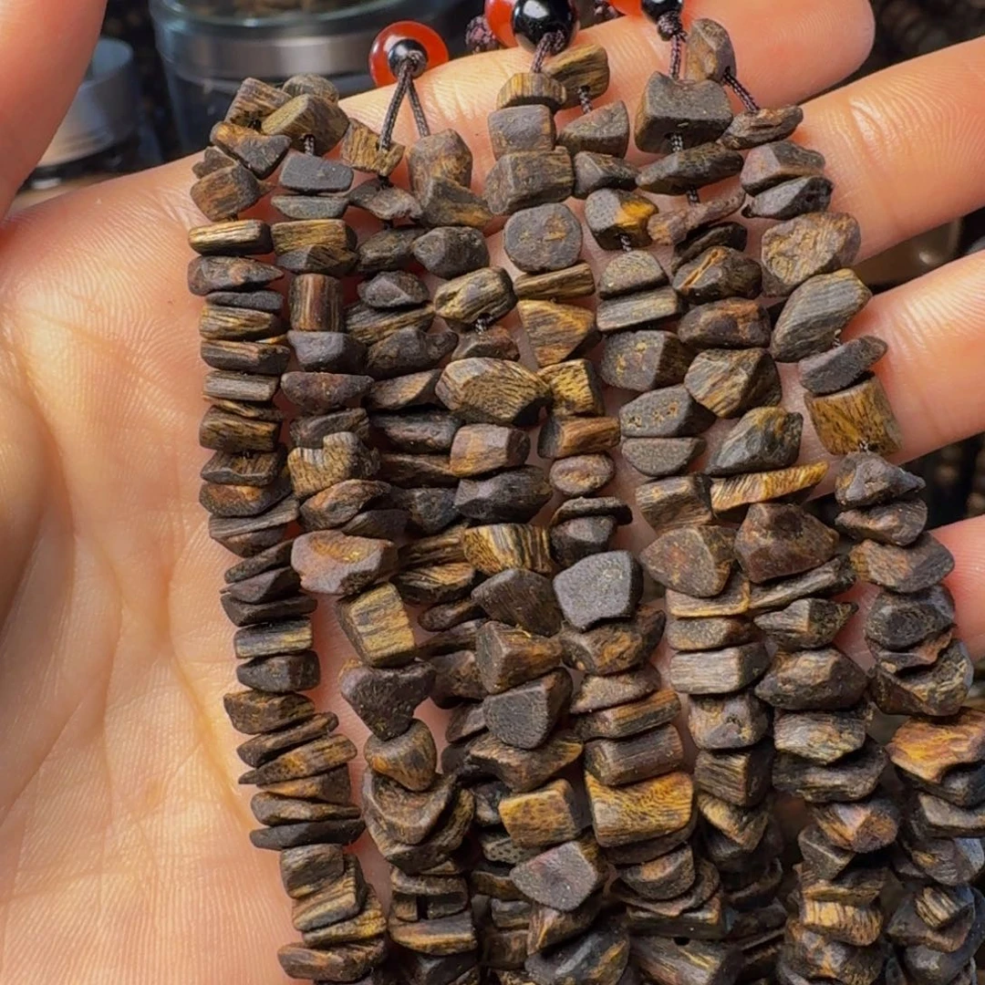 沉香沉香碎屑沉水车挂发一条
