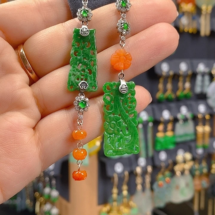 巧***干翡翠未镶嵌耳饰翡翠