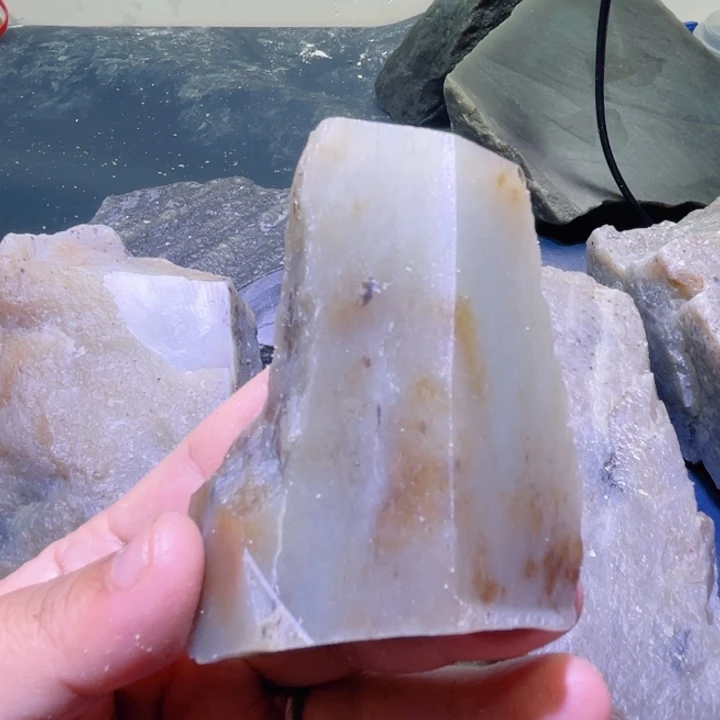 和田玉未镶嵌珠宝半成品