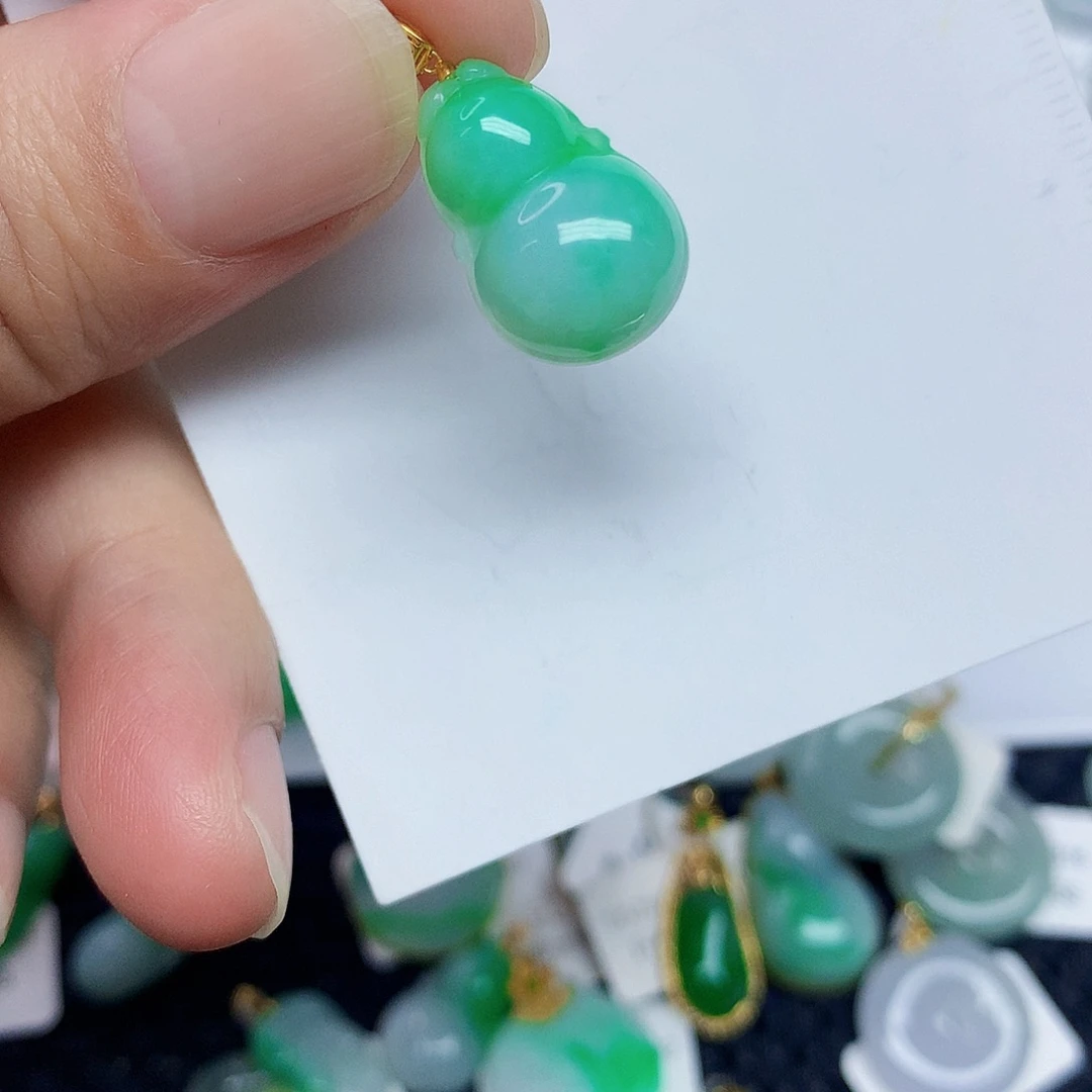 翡翠18K金镶嵌颈饰2577899