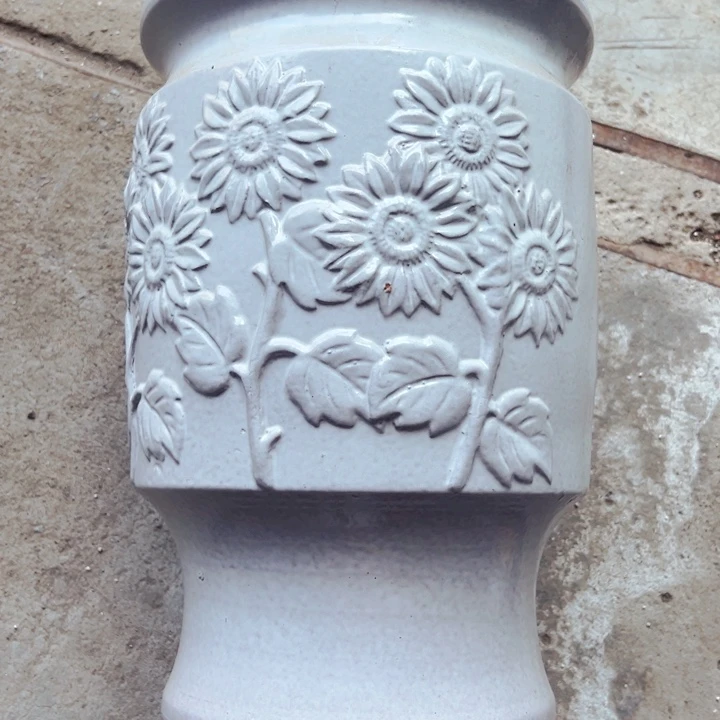 紫砂花盆高约31口约21瑕疵一个