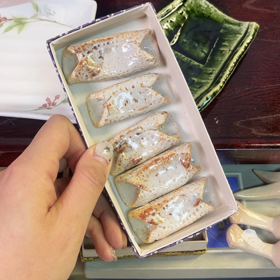 瓷片绿**踪志野筷置一盒啊