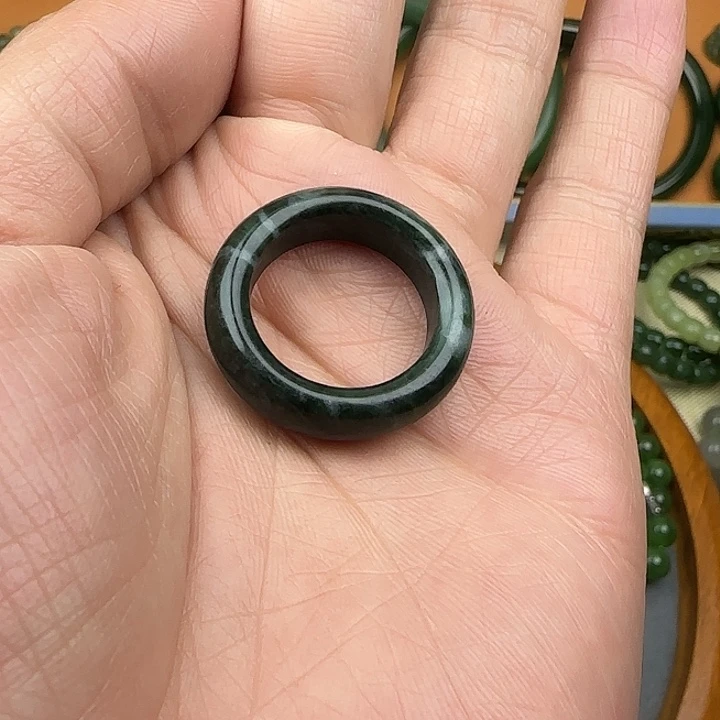 蛇纹石玉未镶嵌颈饰福利21圈口