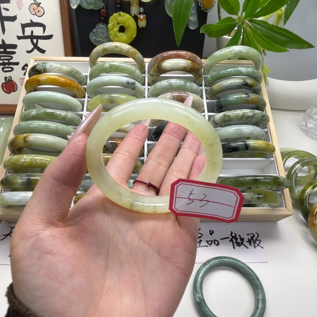 f***z蛇纹石玉未镶嵌手镯