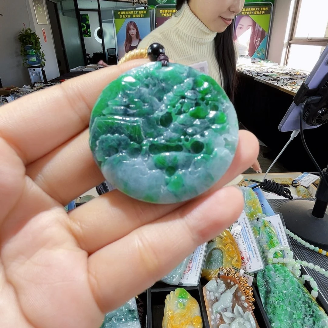 颈饰未镶嵌翡翠一