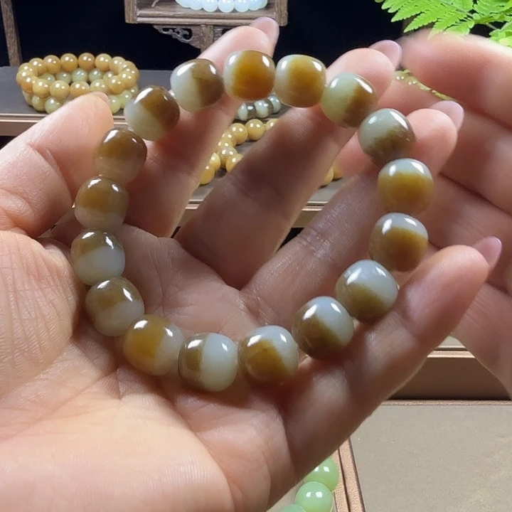 大***散和田玉（糖玉）未镶嵌手链