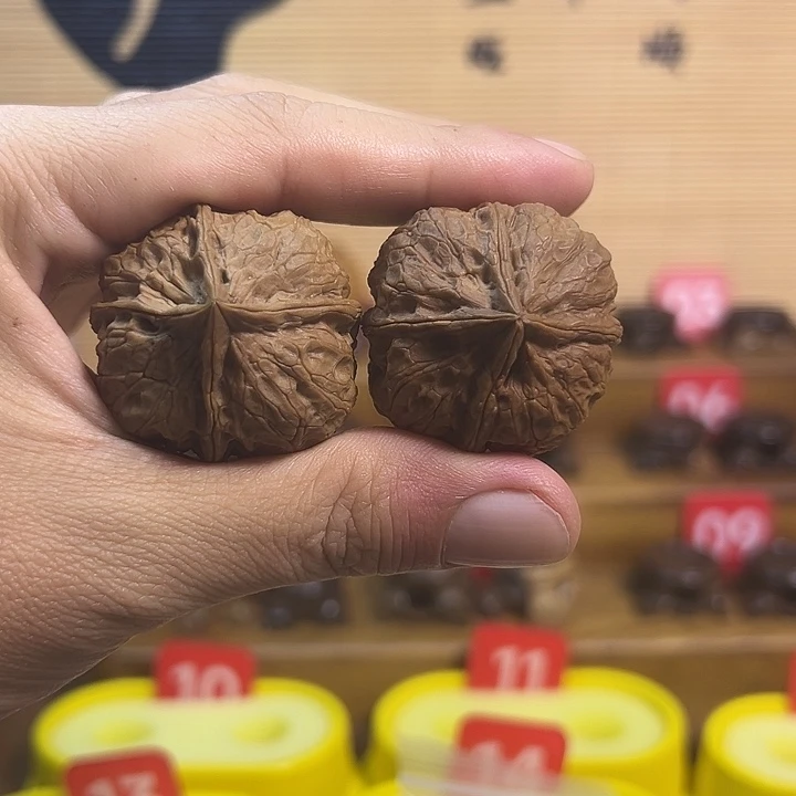 吊坠文玩核桃密石四棱