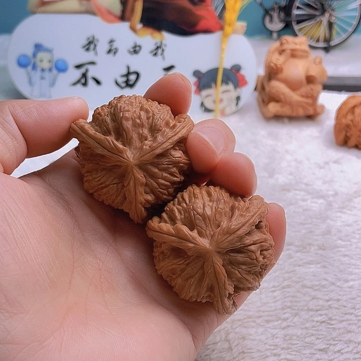 吊坠文玩核桃三棱