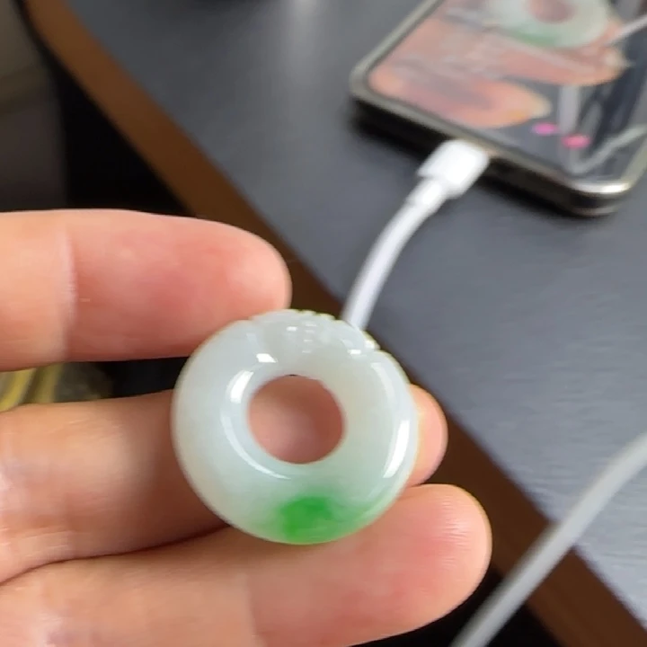 翡翠未镶嵌颈饰天然翡翠