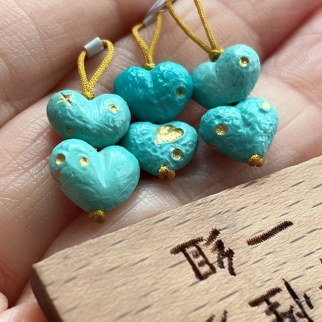 未镶嵌绿松石颈饰