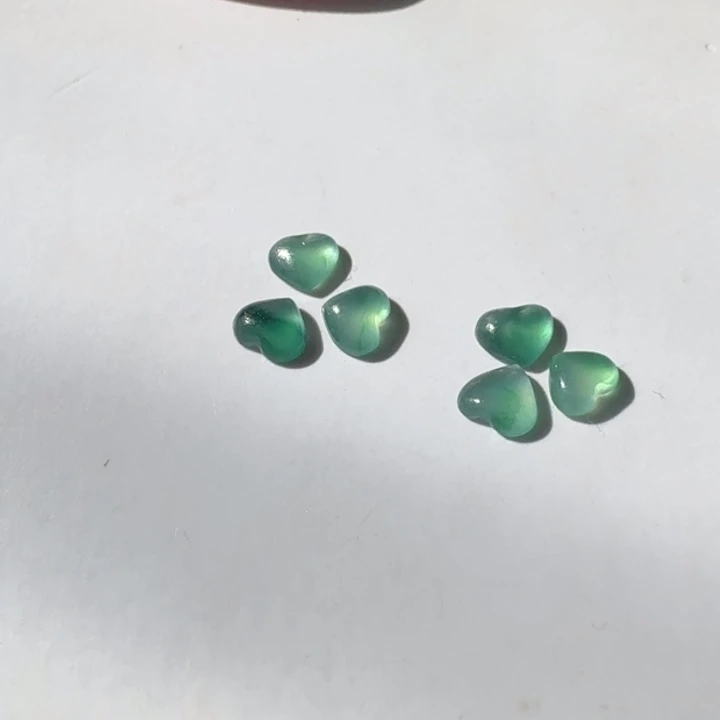 定制翡翠未镶嵌爱心