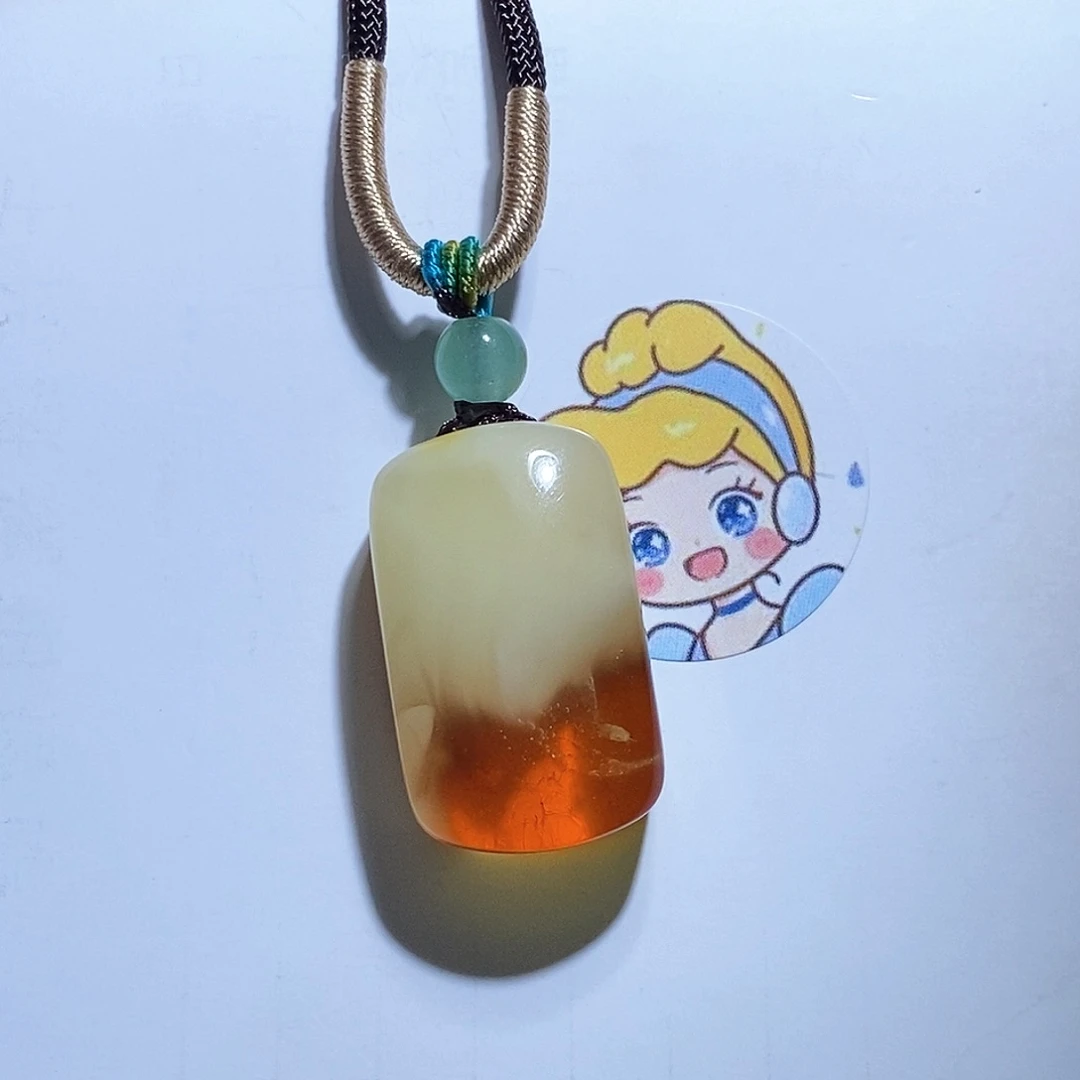 未镶嵌琥珀珠宝奇石