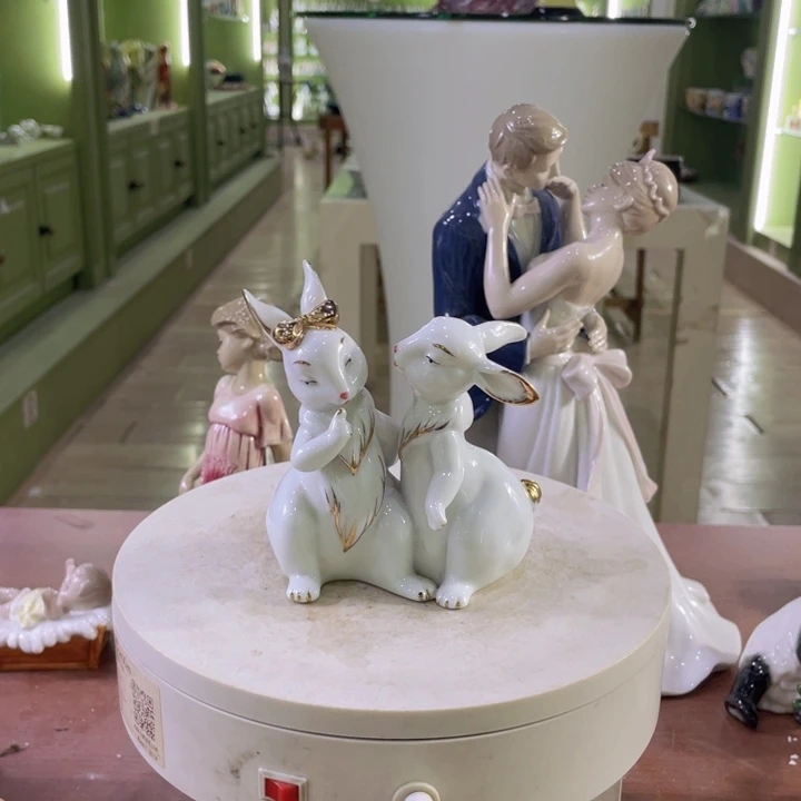 瓷12cm尊匠瓷偶一个