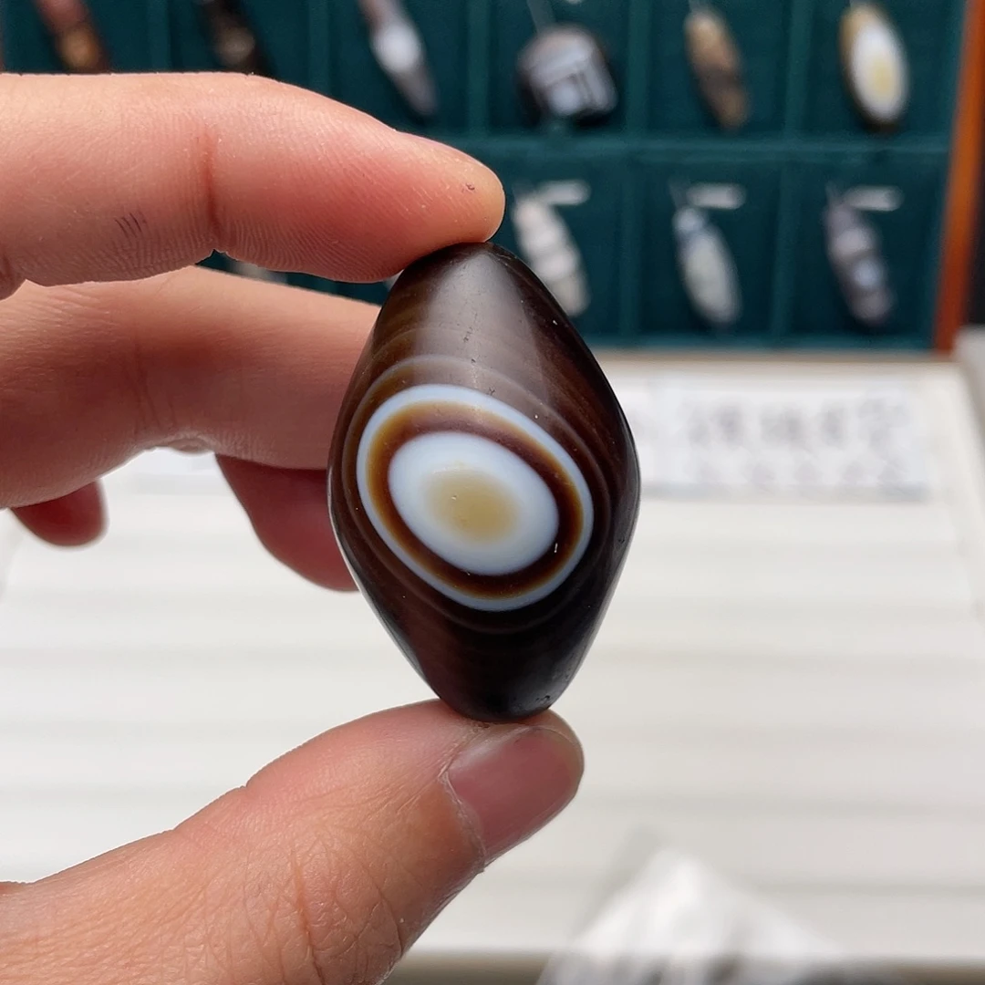 玛瑙/玉髓颈饰未镶嵌?****