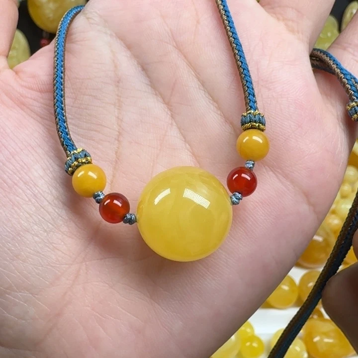 蜜蜡未镶嵌珠宝奇石