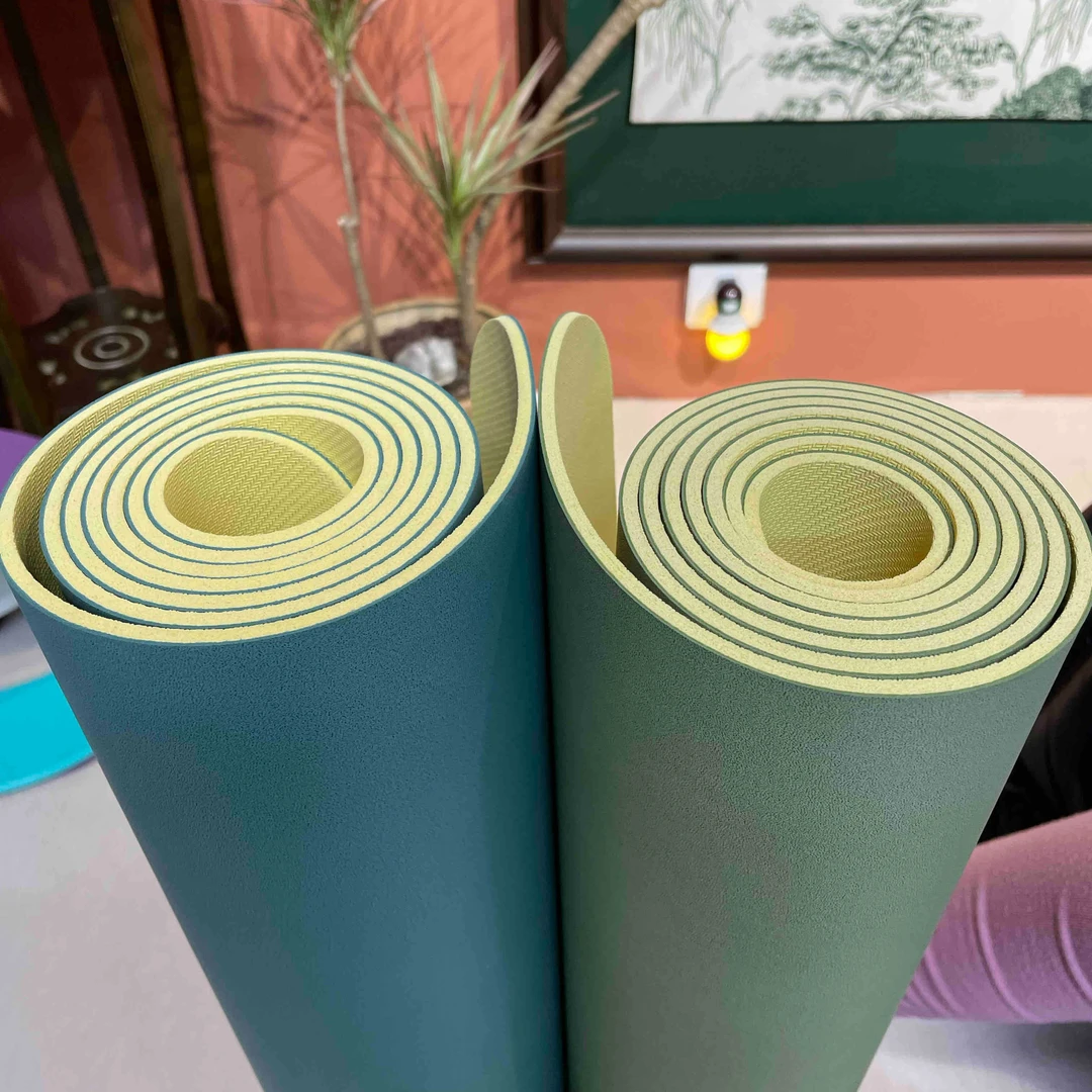 08 公用链接主播正在讲款瑜伽垫