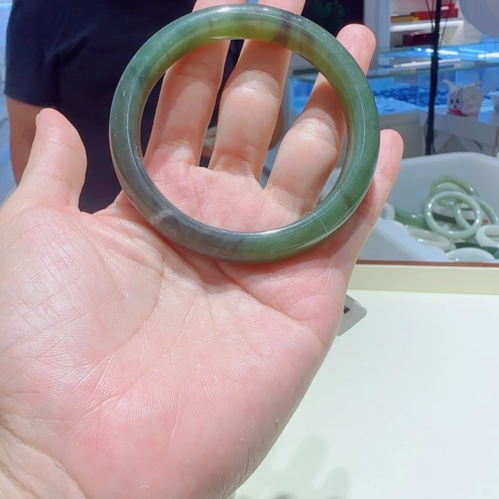 未镶嵌手镯和田玉14