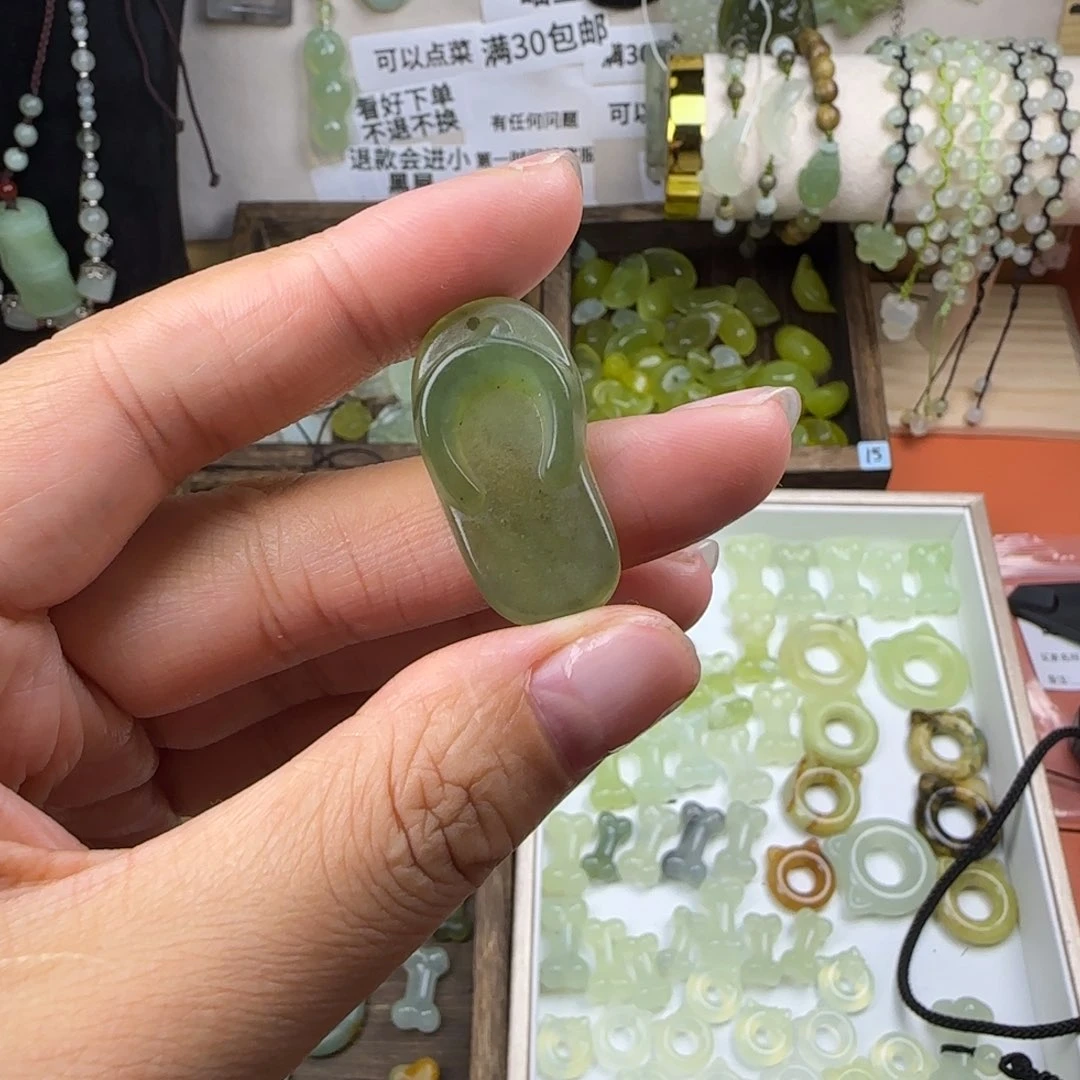 蛇纹石玉岫玉未镶嵌