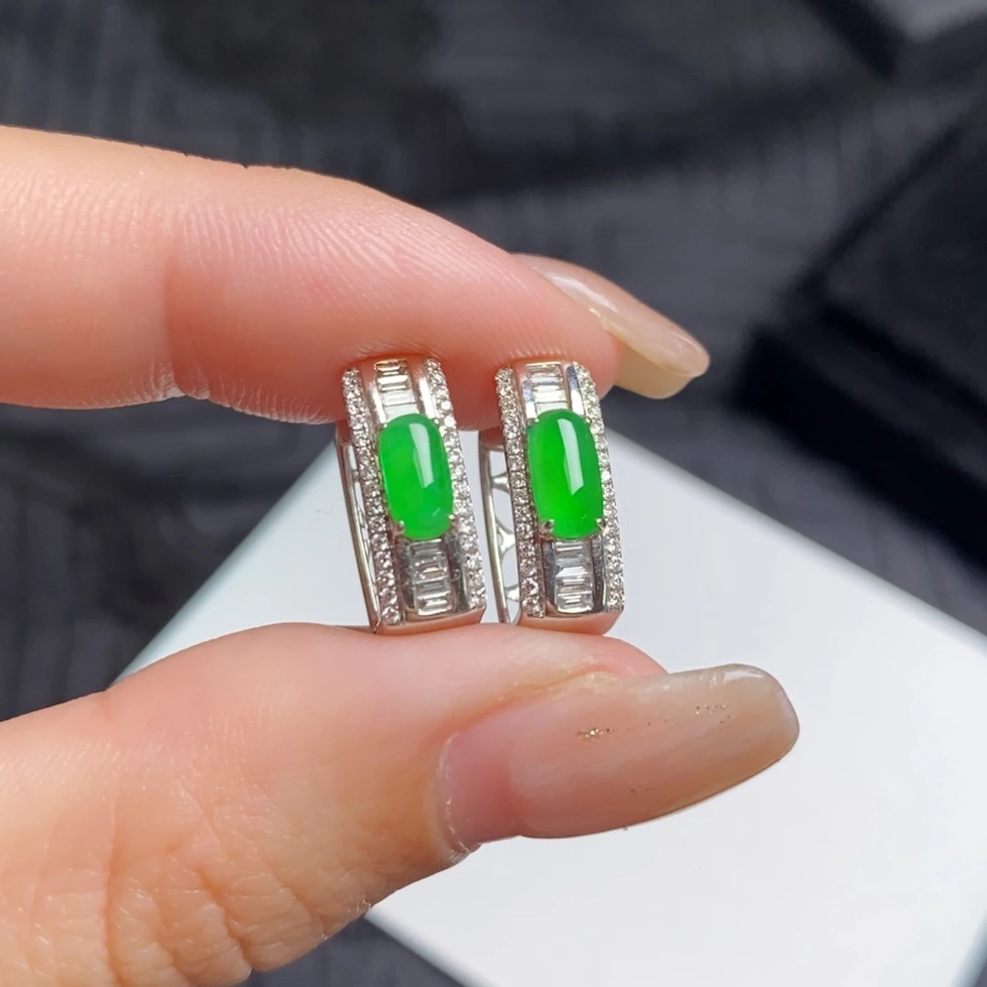 翡翠18K金镶嵌耳饰小方糖耳扣