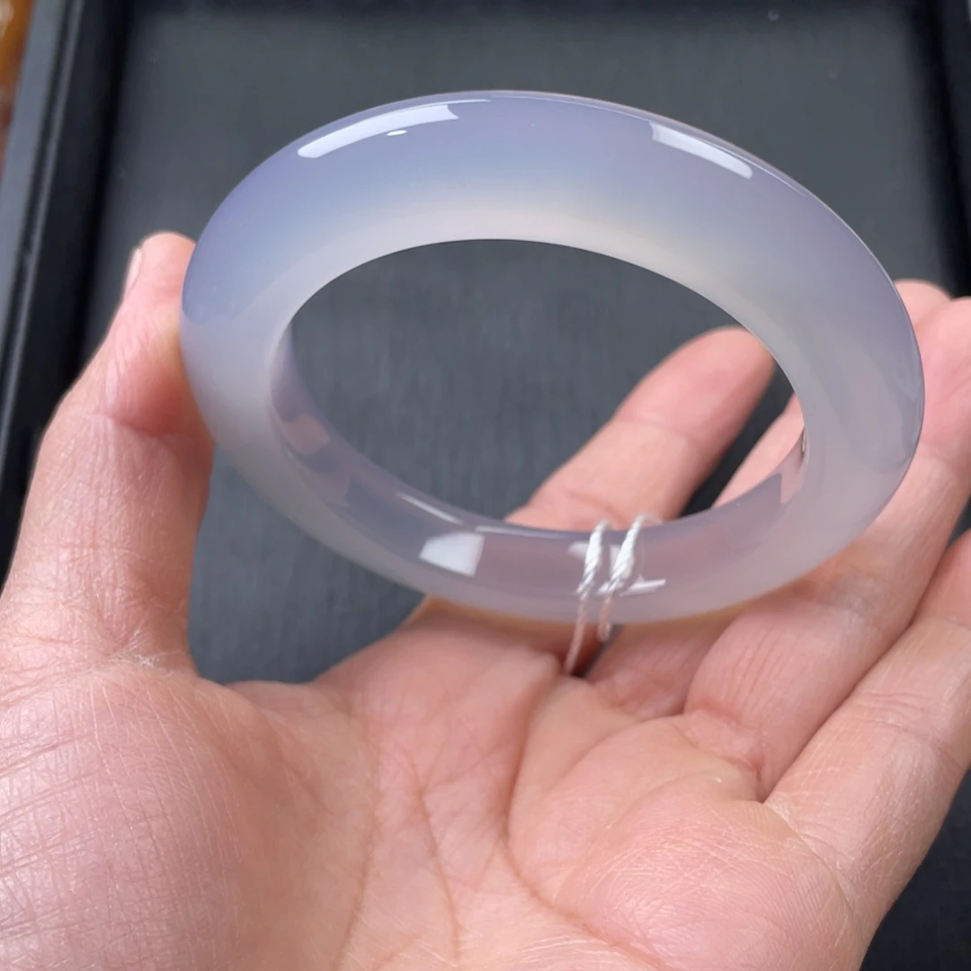 玛瑙/玉髓手镯未镶嵌鬼***只