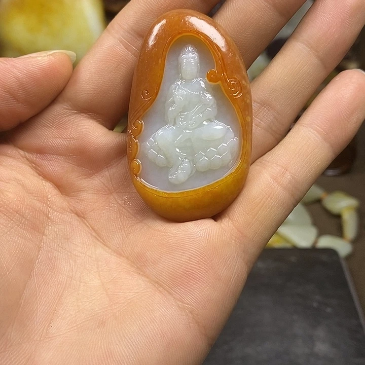 和田玉未镶嵌把件