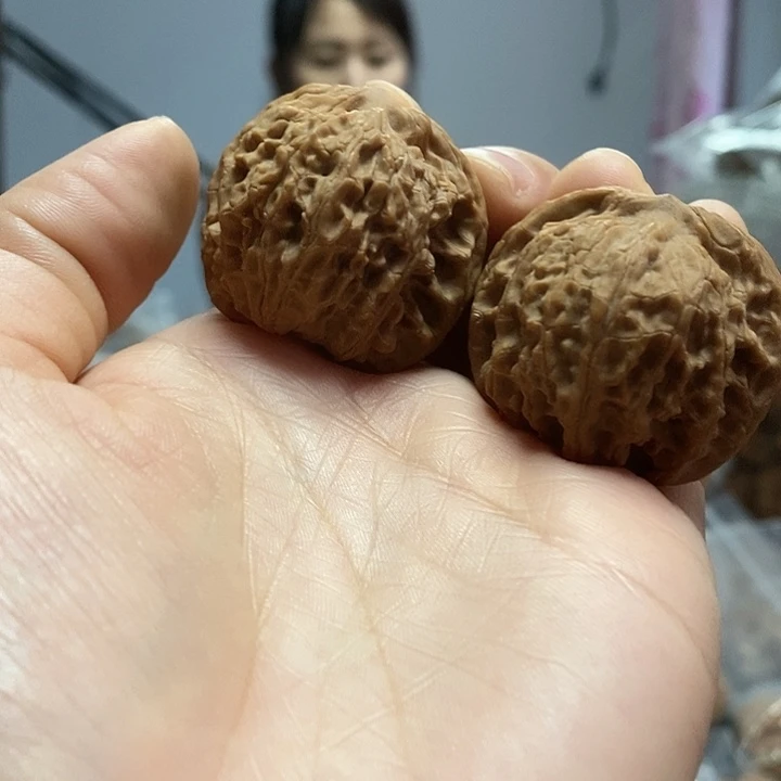 文玩核桃把件37闷尖凤眼