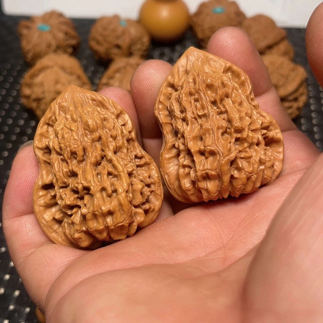 【闪购商品】文玩核桃把件婵****语38王勇葫芦异形
