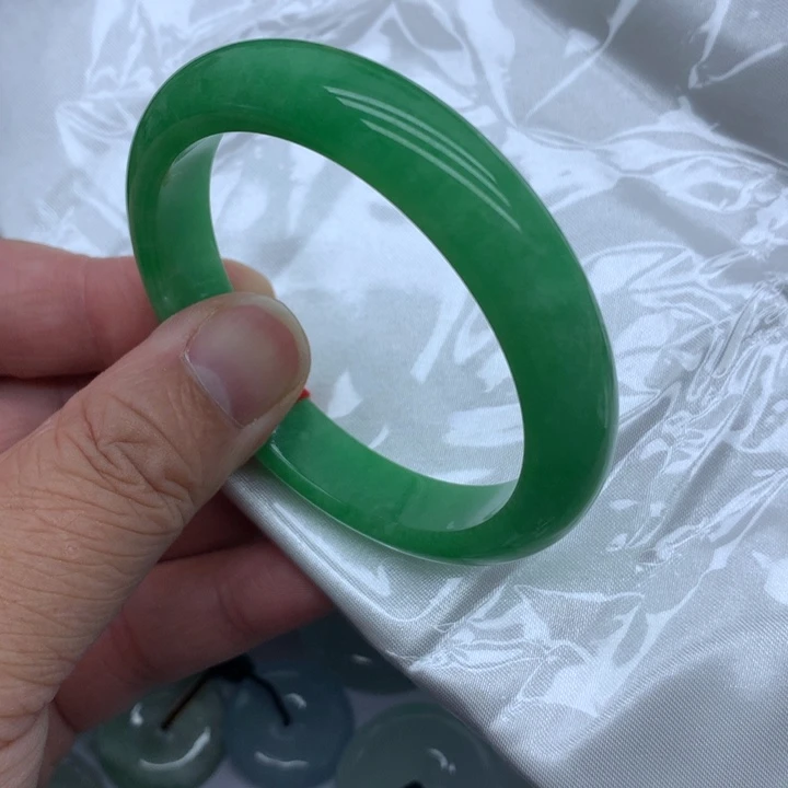 轻***上一物一图，手镯55圈口