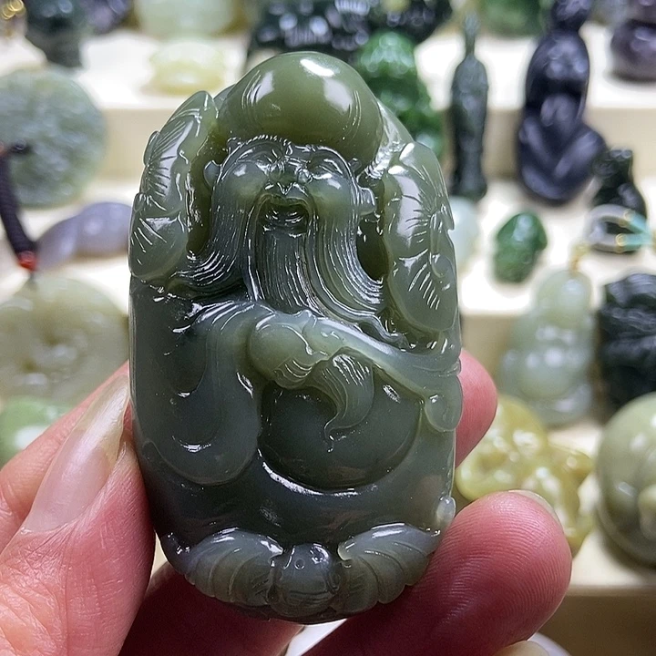 好***哥和田玉未镶嵌颈饰