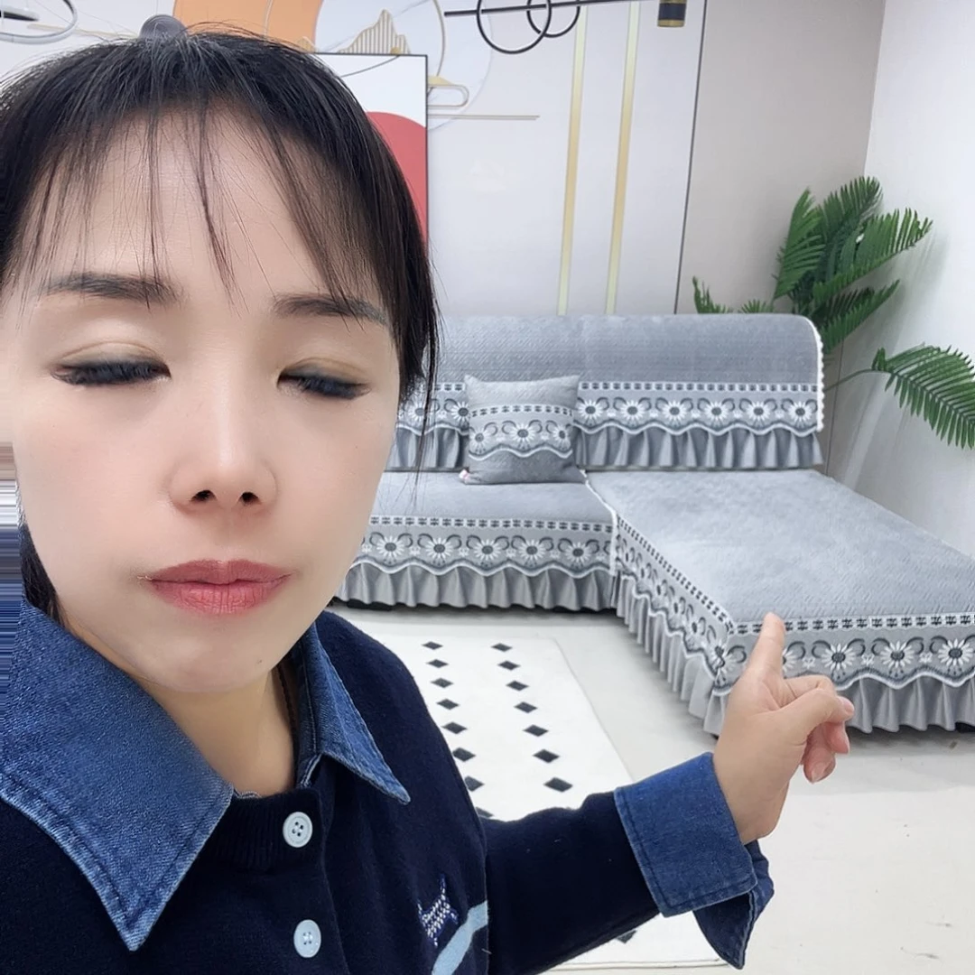 鹅绒灰色扶手斤2个