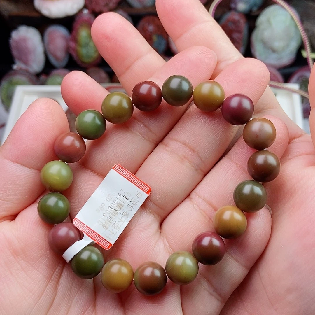 未镶嵌石英质玉（盐源）珠宝半成品