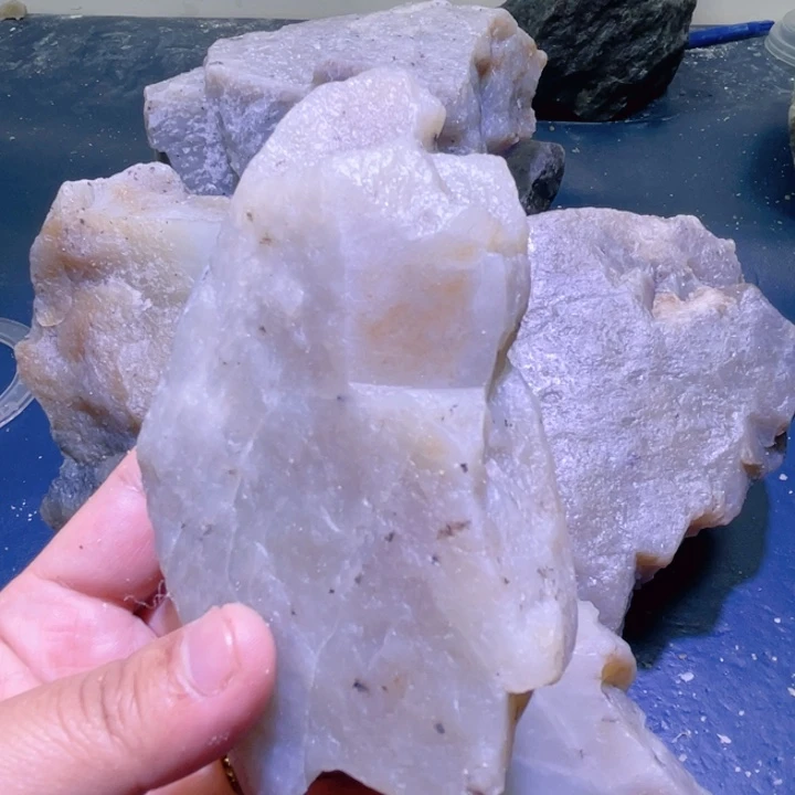 和田玉未镶嵌珠宝半成品