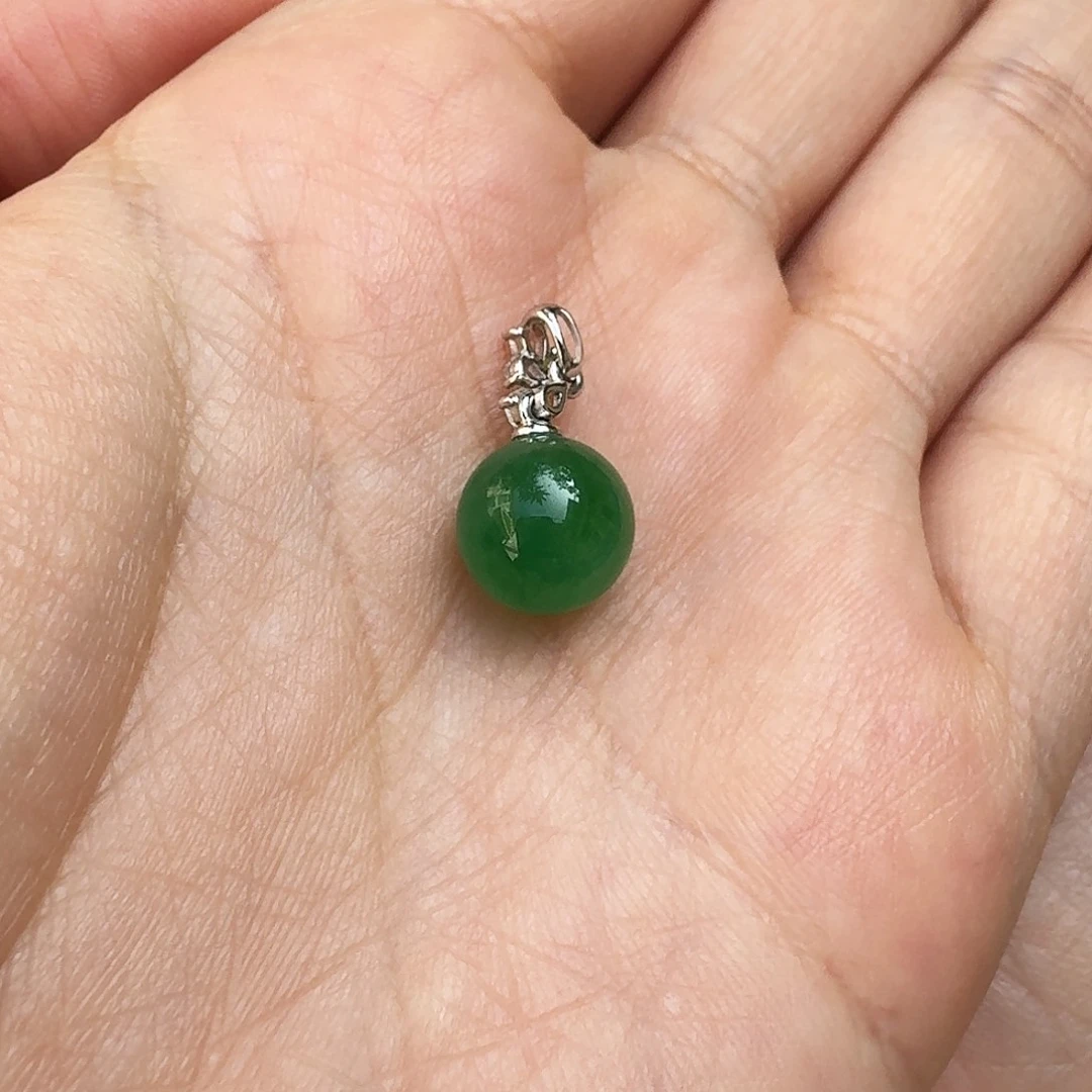 翡翠颈饰18K金镶嵌?****我珠